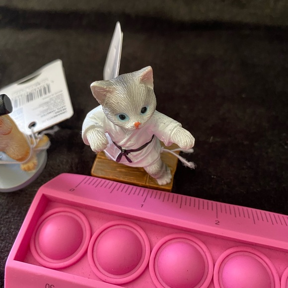 3/$20 Mini cat figures - Picture 7 of 9